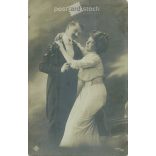 1910 - Romantic couple. Photo sheet, postcard. (2791014)
