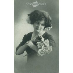 1913 - Romantic postcard. Photo sheet. (2791110)