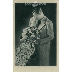 Romantic postcard, photo sheet.(2791117)