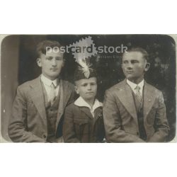 1928 - Brothers. Photo sheet, postcard. (2791119)