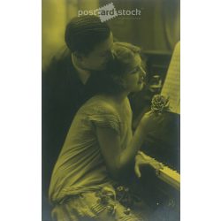 1926 - Romantic postcard, photo sheet. (2791142)