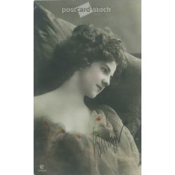 1911 - Romantic postcard. Colored photo sheet. (2791210)