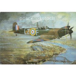   „ALL CLEAR” Mk I Spitfire over London. Colored photo sheet, postcard. (2791222)