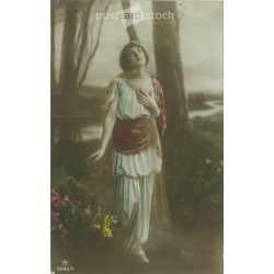 1917 - Romantic postcard. Colored photo sheet. (2791275)
