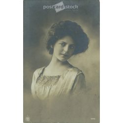 1915 - Romantic postcard, photo sheet. (2791294)