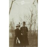 1913? - Austrian military officer with his wife. On the backside the inscription: Mama. Photo sheet, postcard. (2791374)