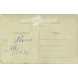 1931 - Paris. Casual street group photo. Photo sheet, postcard. (2791452)