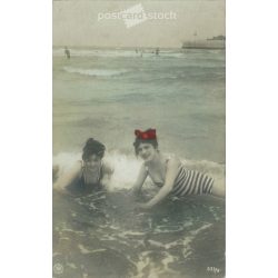   1907 - Summer greetings. Marine bathers. Colored photo sheet, postcard. (2791534)
