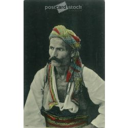   1909 - Turkish farmer. Colored photo sheet, postcard. (2791627)