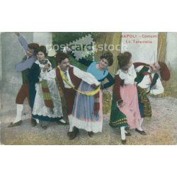   Neapolitan wear. The Tarantella dance. Colored photo sheet, postcard. (2791695)