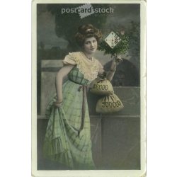 Romantic postcard. Colored photo sheet. (2791706)
