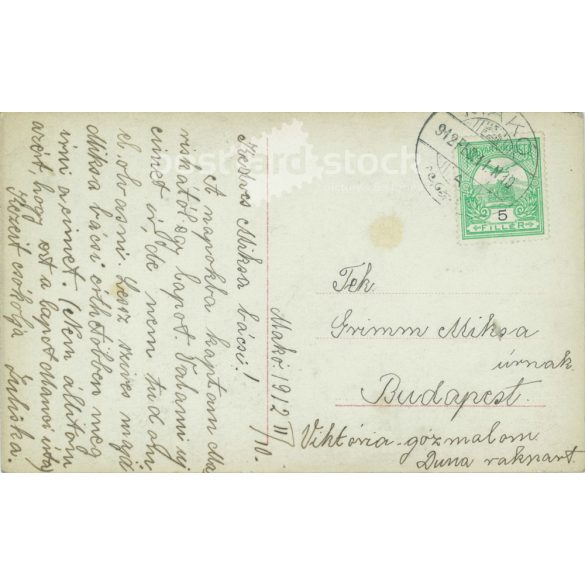 1912 - Pre-war hat fashion. Black and white photo sheet. (2791743)