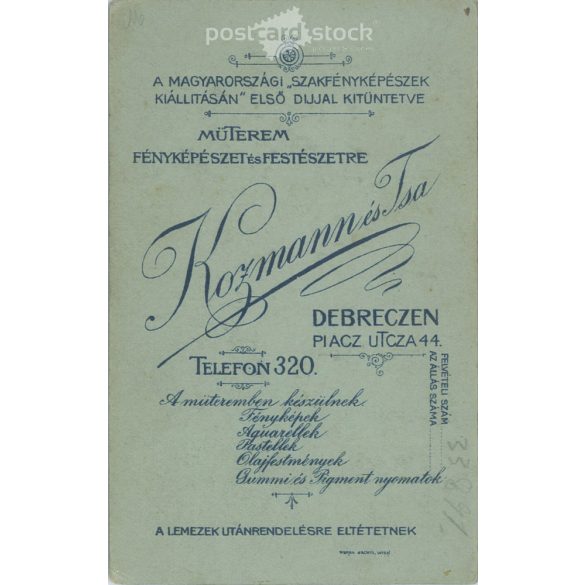 Portrait photo of young girl with huge bow from Kozmann and Companion’s photo studio. Debrecen. Cabinet photo / hardback photo / business card. (2791871)