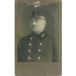 Portrait photo of middle-aged railway man, Cabinet photo / hardback photo / business card. (2791874)