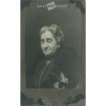 Portrait photo of an older, wealthy lady from the photo studio of M. Hollós. Budapest. Cabinet photo / hardback photo / business card. (2791875)