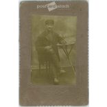 Portrait photo of a senior lower class man. Laminated on embossed hardboard. Cabinet photo / hardback photo / business card. (2791876)