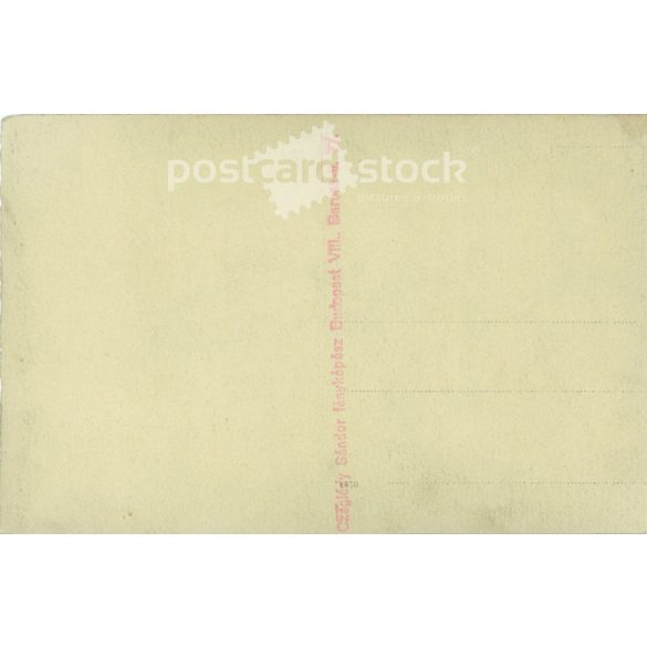 Photo of young woman. Studio shot, photo sheet. Photo studio of Sándor Czeglédy, Budapest, 1920s. (2791907)