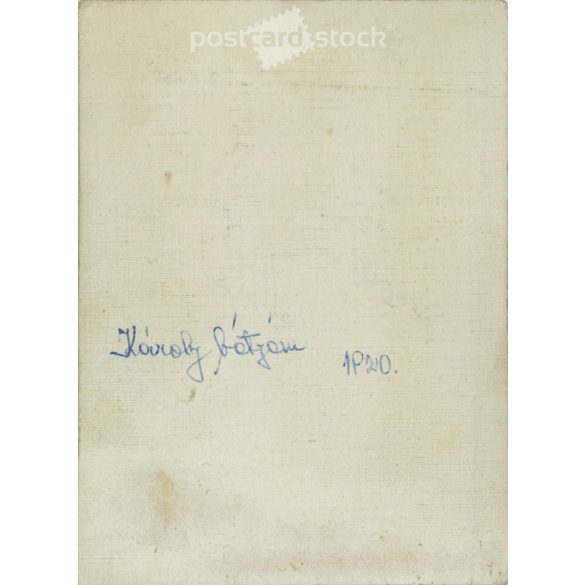 1920 - Portrait photo of a middle-aged man. Studio shot. Original paper image laminated on cardboard. (2791910)