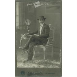  Sándor Pottok photography studio, Budapest. Full-length studio shot of a young, wealthy man posing in a fashionable hat and suit.  Cabinet card / CDV photo / hardback photo. (2791915)