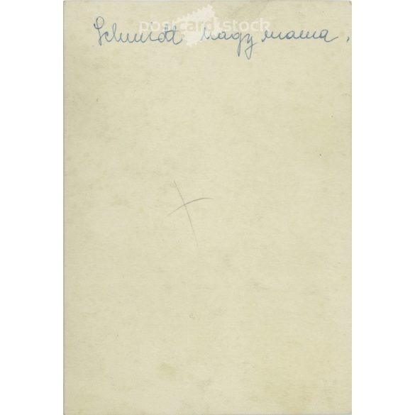 Younger picture of grandmother. Studio shot. Original paper image. 1930s. (2791935)