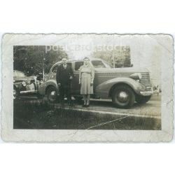   Middle-aged couple in the United States in the late 1940s. Original paper image. (2791939)