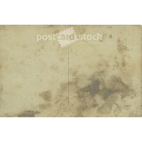 Casual, restaurant group photo in the Gundel restaurant. Budapest. Original paper image. Postcard, photo sheet. (2791966)