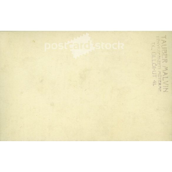 Photo of a middle-class family in the photography studio of Tauber Malvin, Üllői út. Original paper image. Around the 1920s. (2791967)