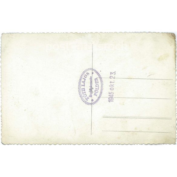 1945 - Photo taken in the studio of Lajos Tóth, a master photographer from the Földes. „Grandparents and grandchild.” A few months after the end of the war. Original paper image. Postcard, photo sheet. (2791969)