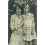 1933 - „Mother and daughter” photo in the garden. Original paper image. Postcard, photo sheet. (2791972) 
