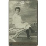 Cabinet photo taken in Imre Gárdi’s photography studio. Budapest. Little girl in a white dress with a bow.  Cabinet card / CDV photo / hardback photo. (2791985)
