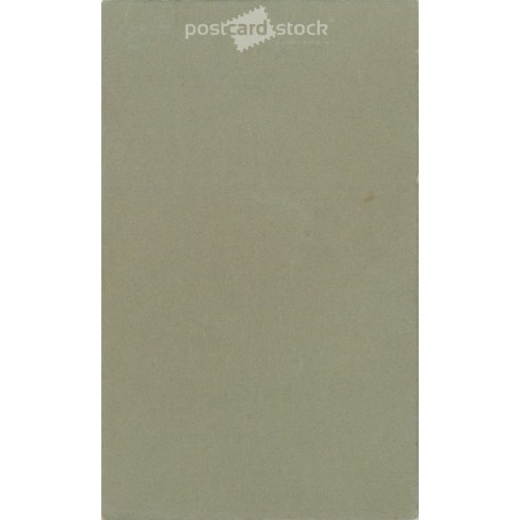 Heinr Hartmann Photography Studio, Germany, Ahrweiler. Full length photo of sisters.  Cabinet card / CDV photo / hardback photo. (2792036)