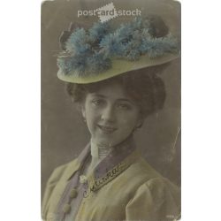   1908 - Portrait of a young woman Zákány, in contemporary, elegant clothing, with a hat. Colored photo sheet, postcard. (2792049)