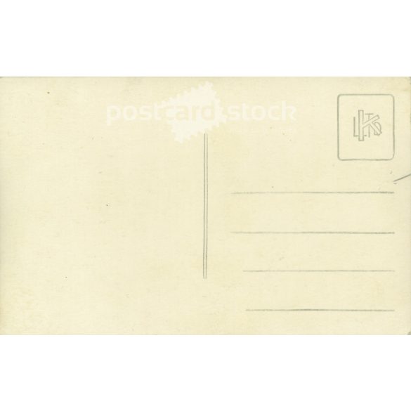 1930s. The picture shows a platoon of German soldiers with guns. Black and white photo sheet, postcard. (2792156)