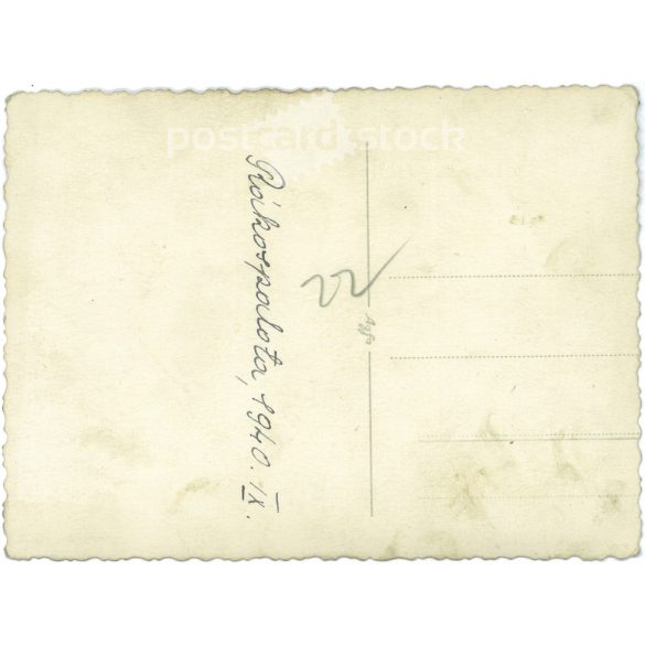 1940 - Rákospalota. Family idyll in the garden. (2792162)