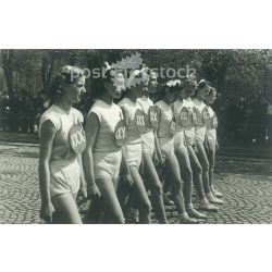   1955 - Running team of Stalin Street school. Black and white photo sheet, postcard. (2792169)