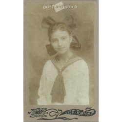   girl. Produced by Hinkó photography studio, Budapest, Kispesten.  Cabinet card / CDV photo / hardback photo. (2792188)