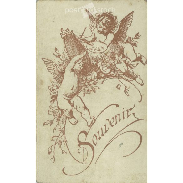 1920s - Studio portrait of a young woman. Maker unknown.  Cabinet card / CDV photo / hardback photo. (2792193)