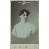 Early 1910s - Studio photo of a young woman. Produced by Ödön Békei’s photography studio in Budapest.  Cabinet card / CDV photo / hardback photo. (2792210)