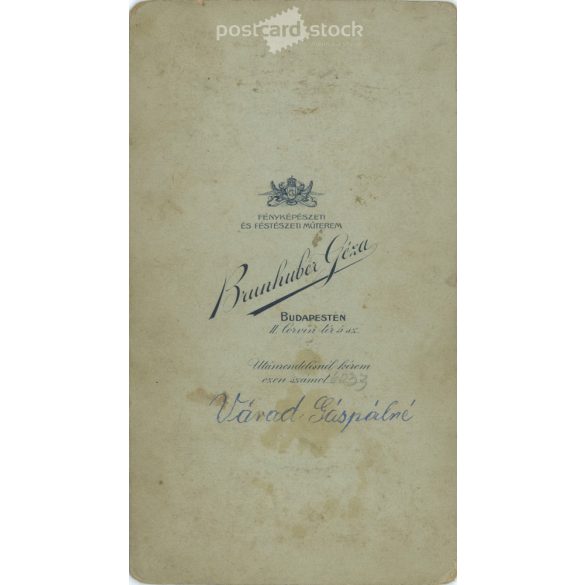 Early 1900s. Gáspárné Váradi and her husband, wedding photo. Géza Brunhuber, photography studio, Budapest. Original  Cabinet card / CDV photo / hardback photo. (2792240)