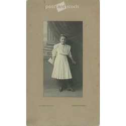   Early 1900s. Young girl in white dress, full length studio shot. Viktor Till’s art institute, Hódmezővásárhely. Original  Cabinet card / CDV photo / hardback photo. (2792248)