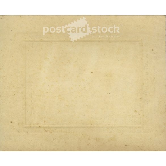 Class photo from 1933. I. B. The maker is unknown. Original, cashiered paper image, on embossed backboard. (2792256)