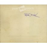 Class picture from 1935. ARC. A. Its maker is unknown. Original, cashiered paper image, on embossed backboard. (2792257)