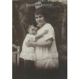 1910s. Mother with her child, studio shot. Made in the photographic studio of Homonnai, Makó. Original, cashiered paper image. (2792264)