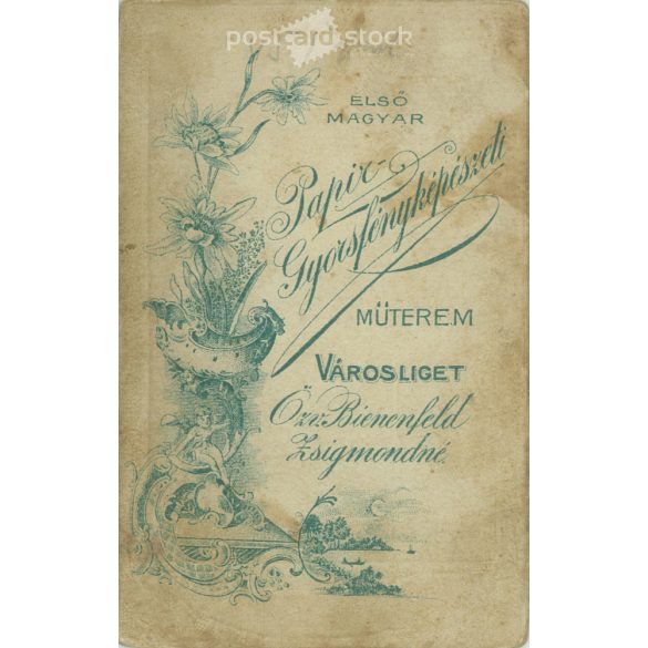 1910s. Studio portrait of a married couple with their child, full-length. Made in the Papír Speed Photography studio, Városloget, Budapest. Original  Cabinet card / CDV photo / hardback photo. (2792269)