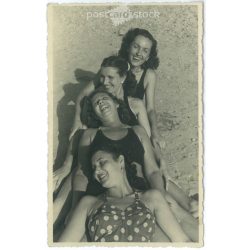   August 1949 - Young girls on the waterfront. Made in the Leonardo studio in Timișoara. Original Paper Image. Photo sheet, postcard. (2792290)