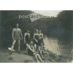   1924 - Group photo of bathers. The creator of the image and the identity of the people in the image are unknown. The photo was taken in Hungary. Original paper image. (2792302)