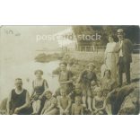 1913 - Group portrait of bathers, Austria. Postcard, photo sheet. (2792303)