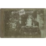 Early 1900s. Family group photo in the garden. Its maker and the identity of the people on it are unknown. Covered on embossed hardboard. Cabinet photo / hardback photo / business card. (2792312)