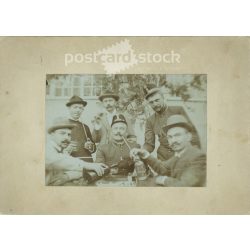   Early 1900s. Interesting table company. The person who took the photo and the people on it are unknown. Covered on hardboard. Cabinet photo / hardback photo / business card. (2792313)