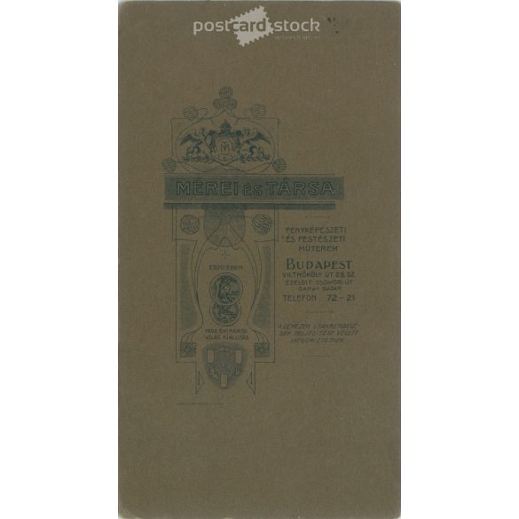 1912 - Studio photo of a young woman in an elegant dress and hat. His identity is unknown. The photo was taken in the photography studio of Mérei és Társa in Budapest. Original  Cabinet card / CDV photo / hardback photo. (2792349)